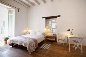 Отель Charming seafront room in Ortigia by Wonderful Italy, Сиракуза